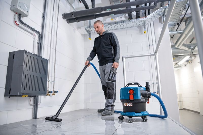 Bosch  GAS 18V-12 MC Professional 12