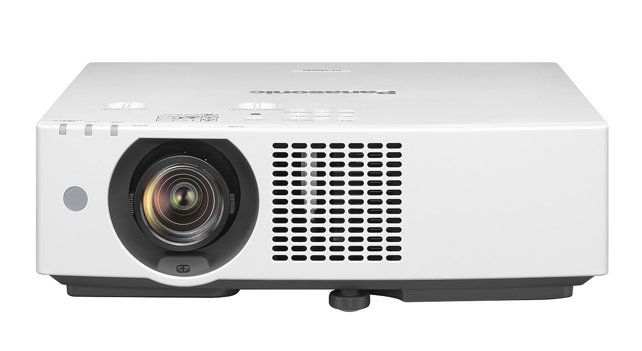 Panasonic  PT-VMZ62 6500 ANSI lumens LCD