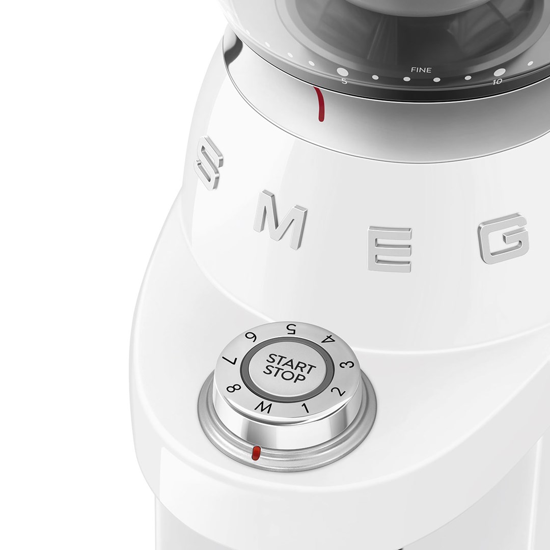 SMEG CGF03WHEU coffee grinder 150 W