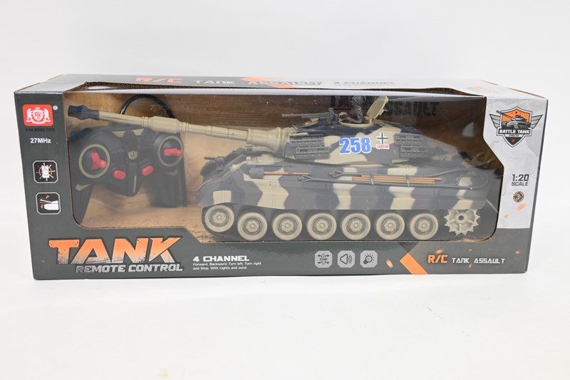 Madej  R/C Tank sound, light |