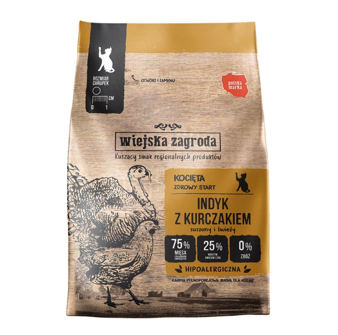 Wiejska zagroda  Kitten Turkey with chicken